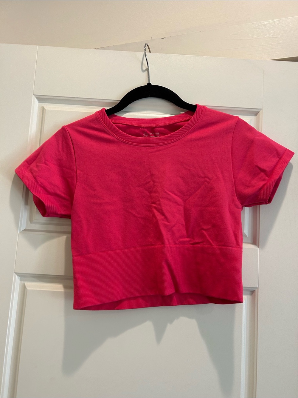 OFFLINE BY AERIE Sidewalk Seamless Cropped T-Shirt in Fuchsia Pink Size S